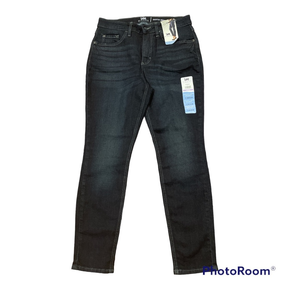 •Lee Raiders Midrise Skinny Jeans